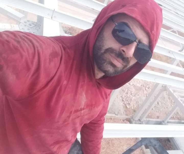 14 yaşındaki kız, babasının uyurken boğazını keserek öldürdü