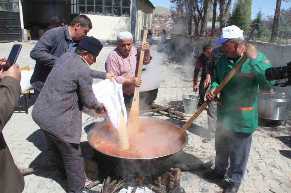 Konyalı çiftçiler çareyi böyle buldu!