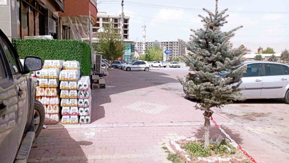 Konya'da silahlı saldırı... Takip ettiği husumetlisini vurmak için masaj salonuna ateş açtı