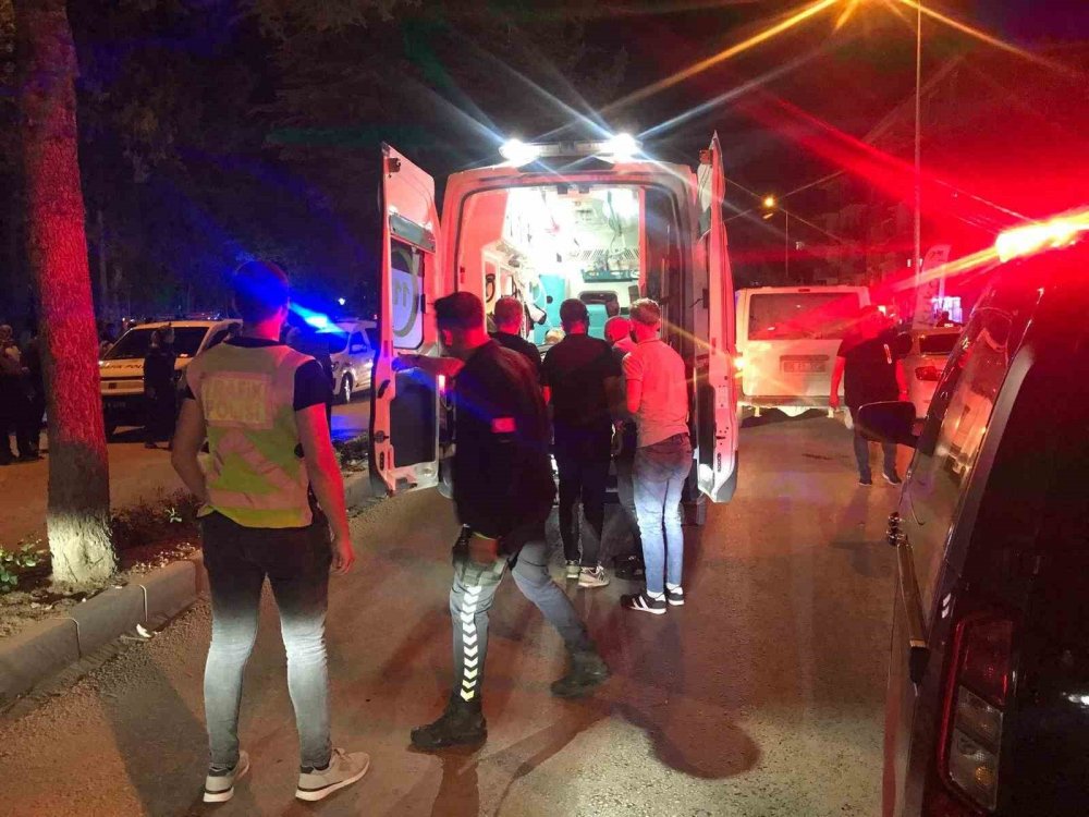 Pastanede oturan 2 kişiye silahlı saldırı: 1 ölü, 1 yaralı