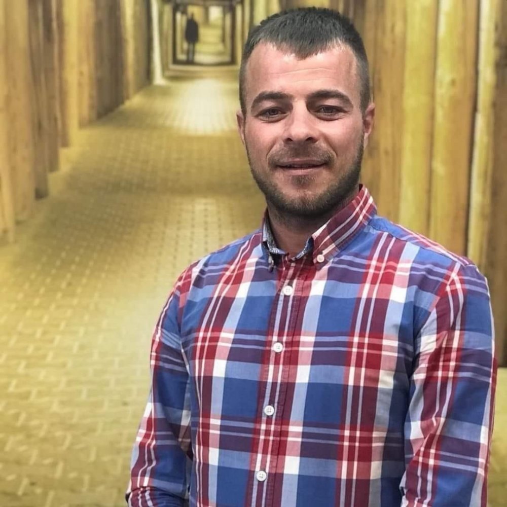 Pastanede oturan 2 kişiye silahlı saldırı: 1 ölü, 1 yaralı