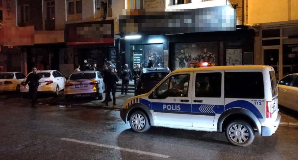 Tartıştığı kişiyi bıçakla yaraladı