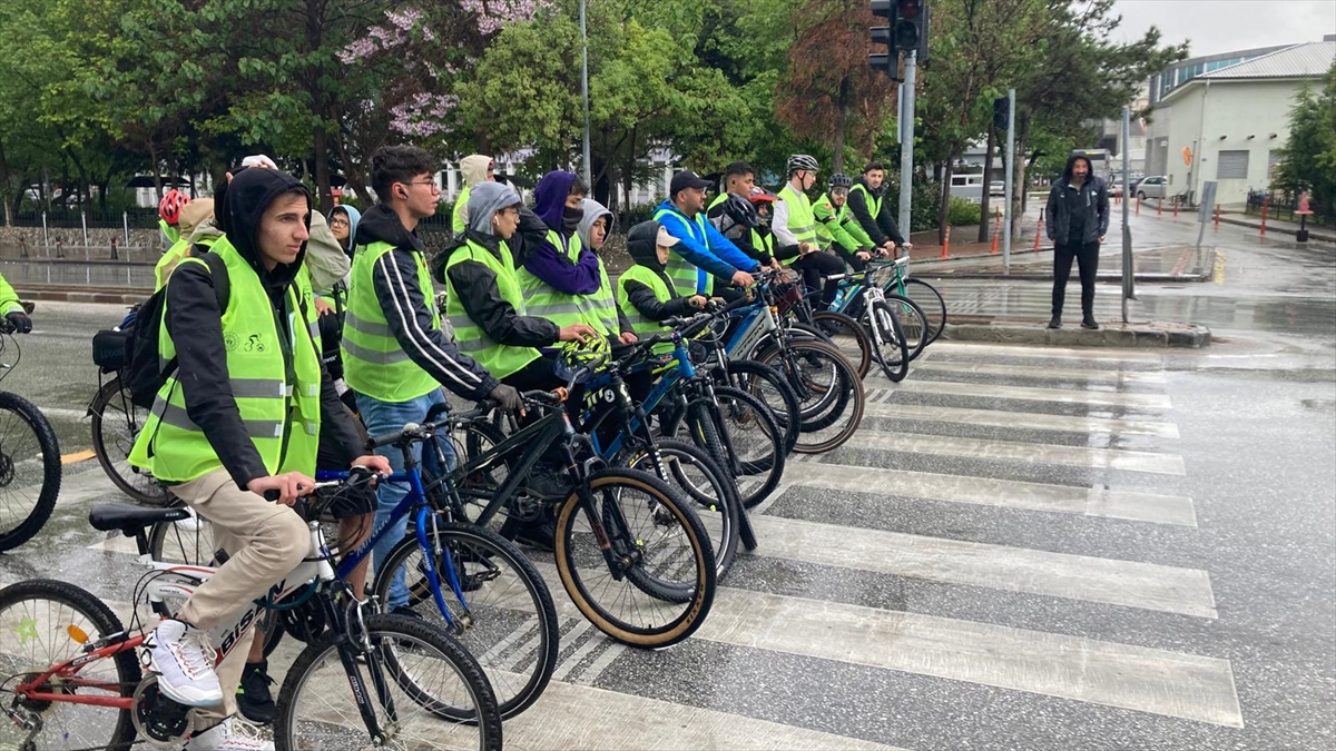 aa-20240505-34466278-34466276-konyada-11-yesilay-bisiklet-turu-duzenlendi.jpg