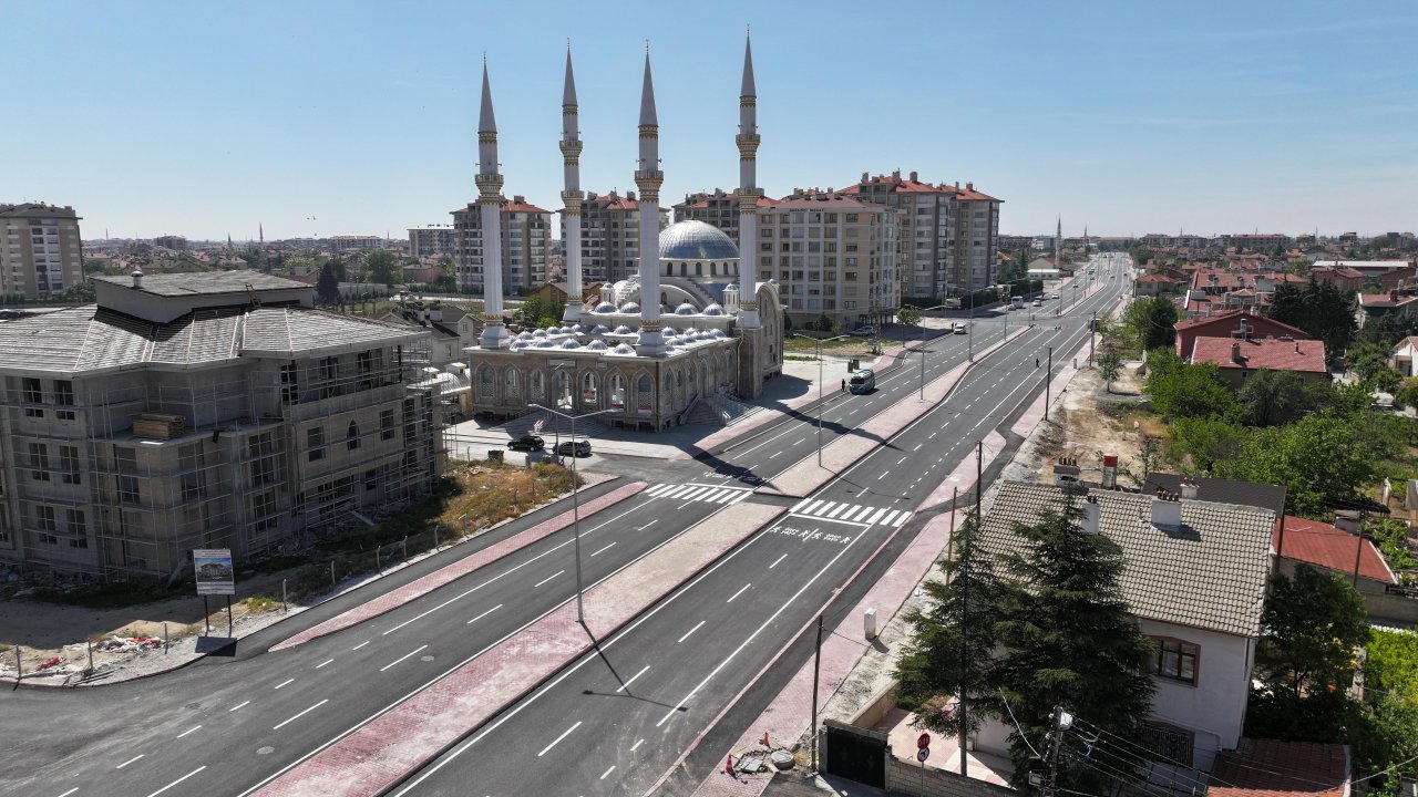 konya-modern-bir-caddeye-daha-kavustu.jpg
