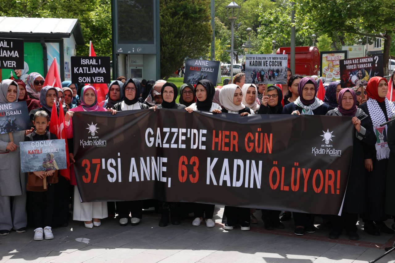 ak-parti-konya-kadin-kollari-gazzeli-anneler-icin-ayakta-004.jpeg