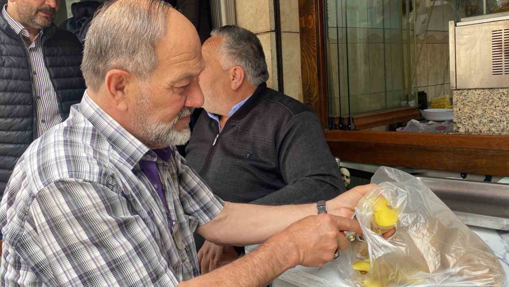 Konya'daki bu dükkan yarım asırdır sabah ezanından önce açılıyor!