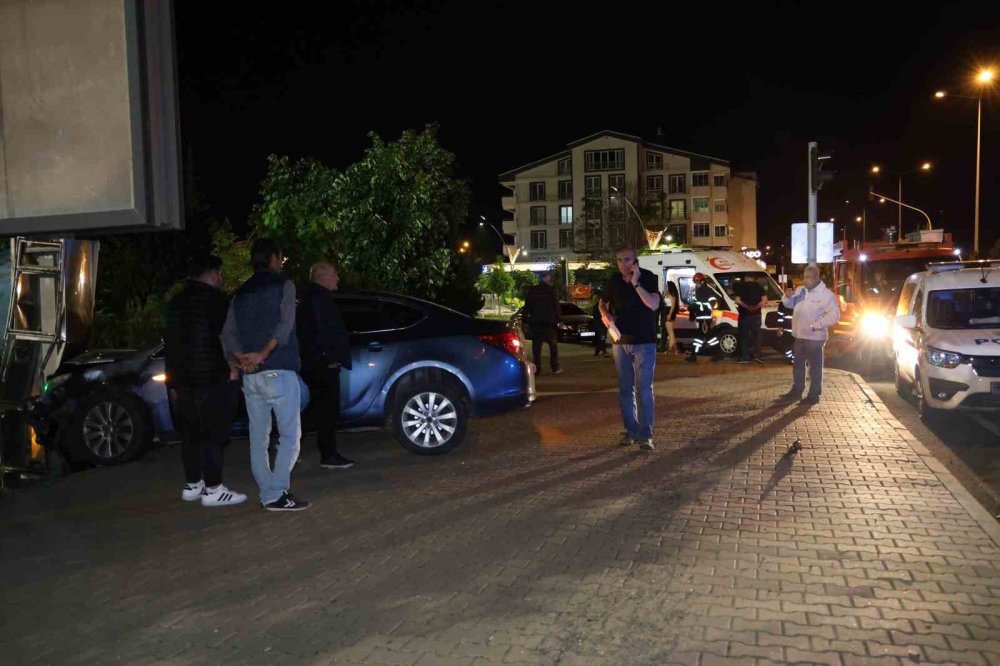 Zincirleme kazaya neden olan alkollü sürücüden ilginç teklif