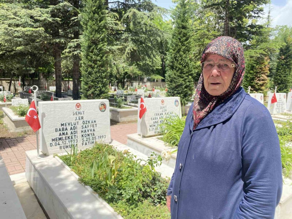 Bingöl’de 33 silahsız askerin şehit edilmesinin acısı dinmedi