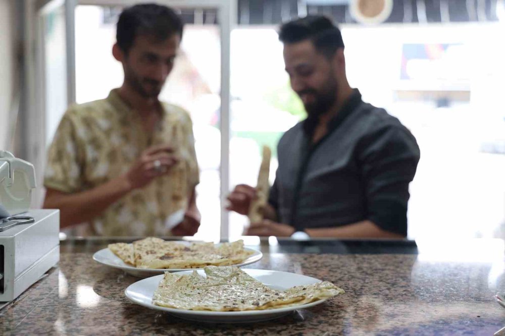 Konya'da oto tamircisi olmak isterken sanayinin börekçi ablası oldu