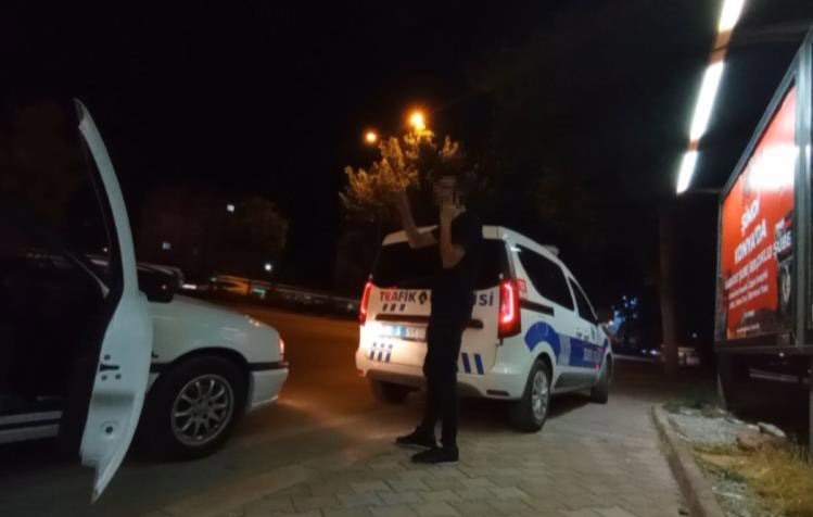 Konya'da alkollü sürücünün “ehliyet” feryadı