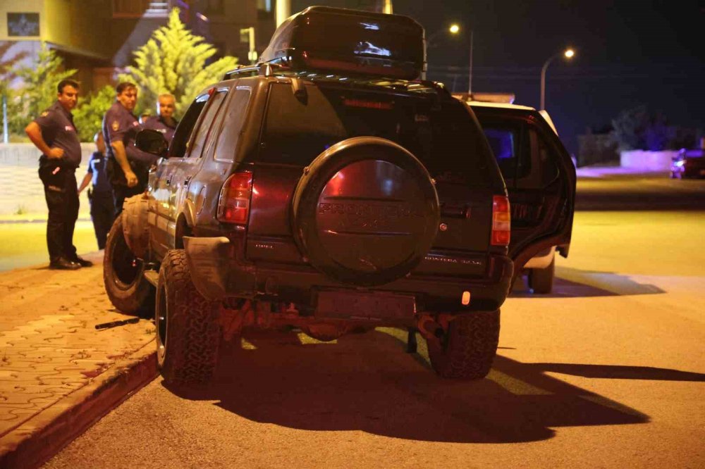 Konya'da gece yarısı kovalamaca! Polisleri saydı, "güvendeyiz" deyip gitti