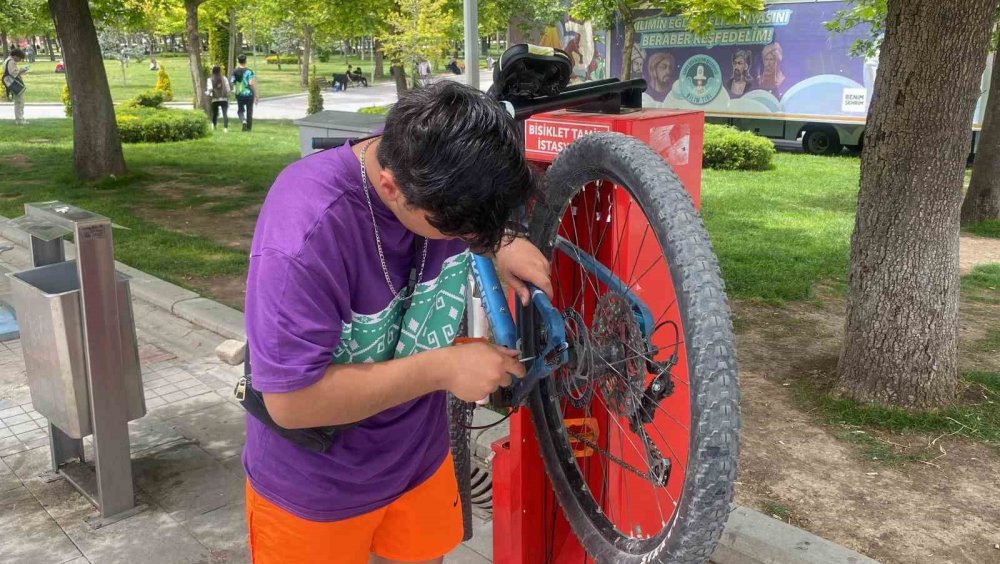Konyalı tamirciden bisiklet kullananlara kritik uyarı