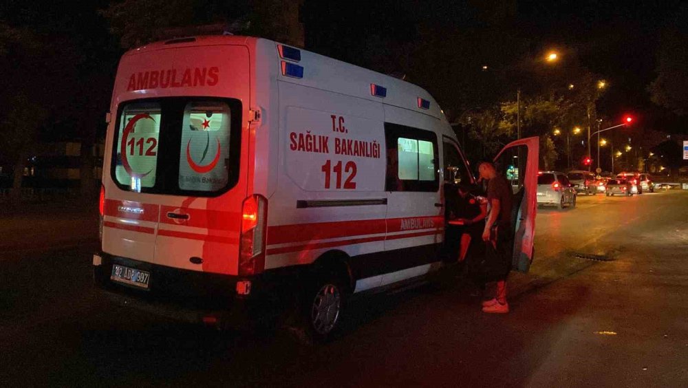 Konya merkezde otobüs durağında tartışma! 1 kişi vuruldu