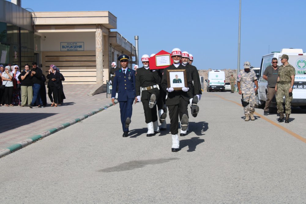 Düğünde kardeşi tarafından vurulan üsteğmen 4 gün sonra yaşamını yitirdi