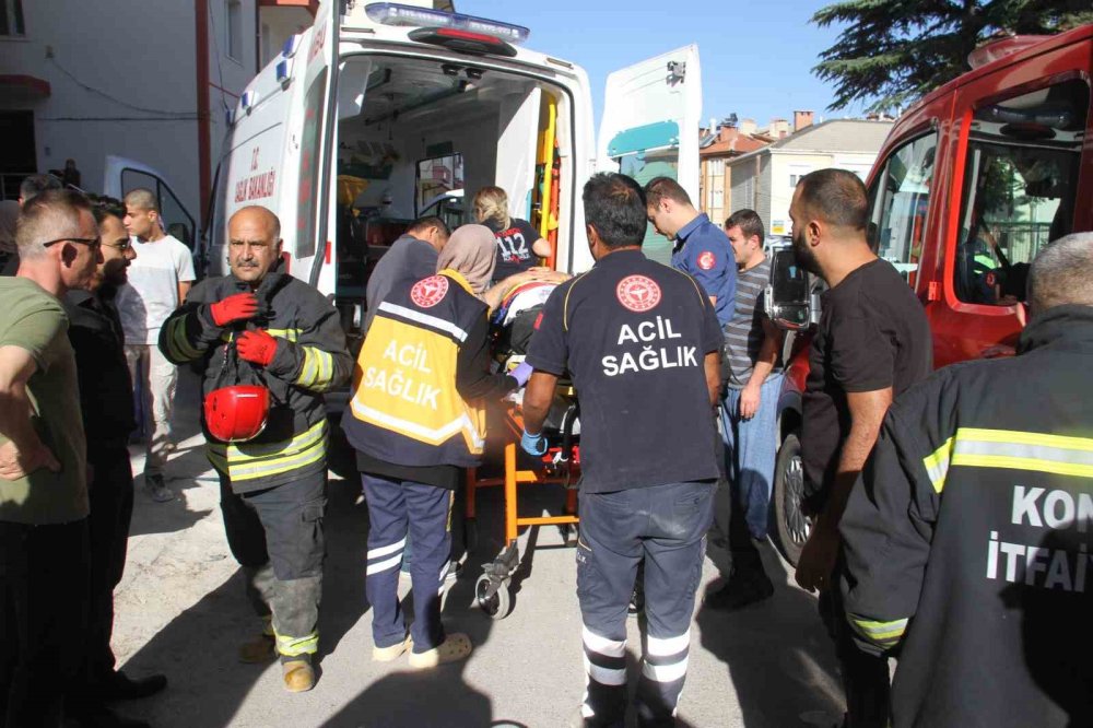 Konya’da işçi servisi ile otomobil çarpıştı! Yaralılar var