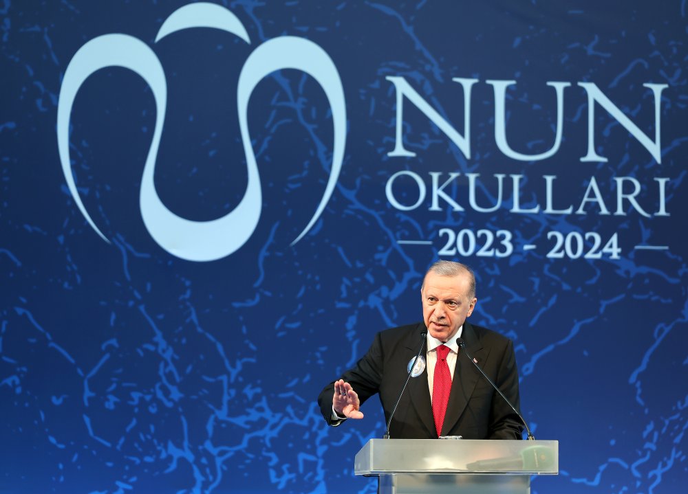 Cumhurbaşkanı Erdoğan, NUN Okullarında mezuniyet törenine katıldı