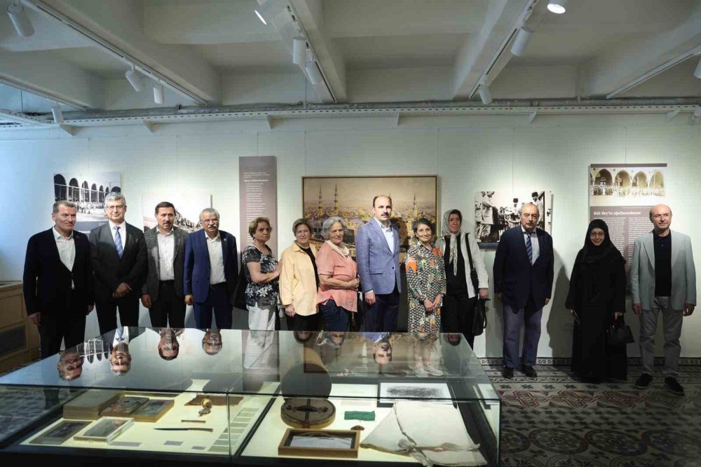 Konya'da beklenen sergi açıldı! Başkan Altay Konyalıları davet etti