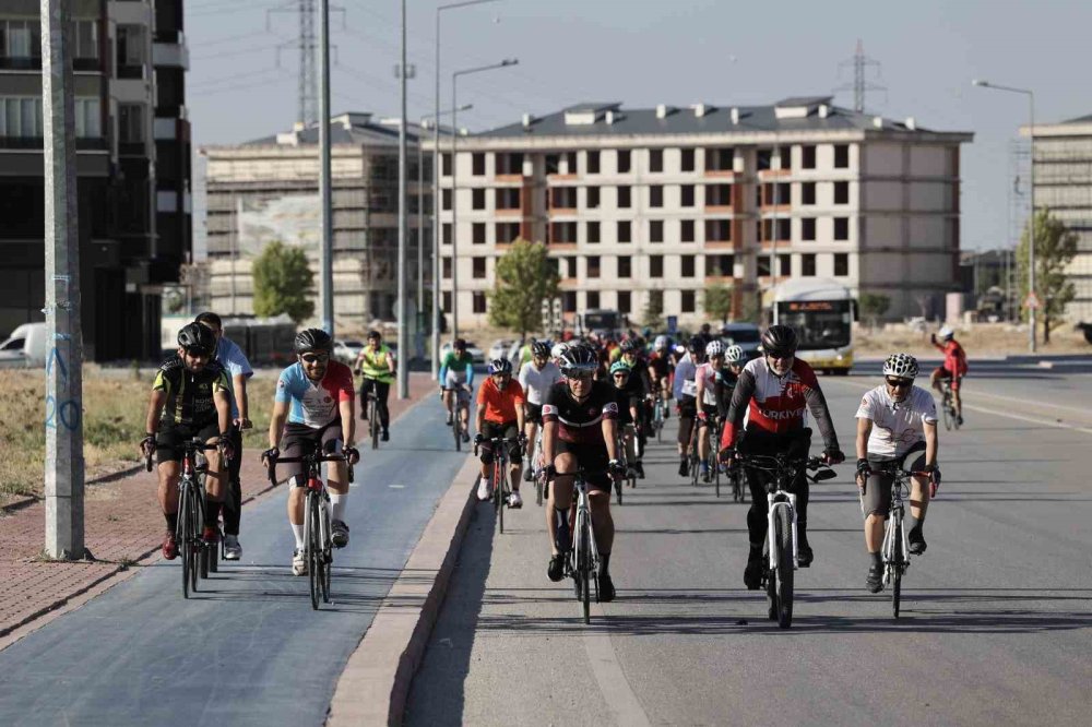 Konya'da pedalları onun için çevirdiler