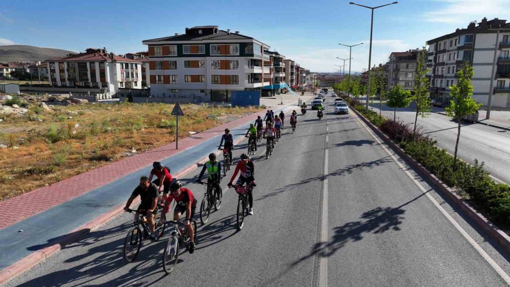 Konya'da pedalları onun için çevirdiler