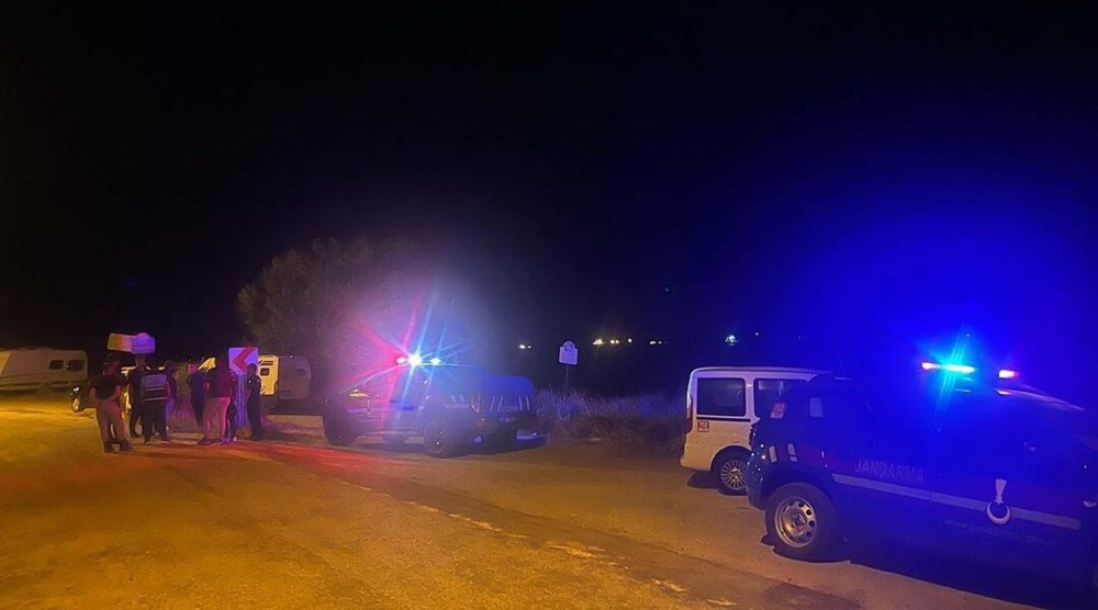 Serinlemek için girdiği denizde kayboldu