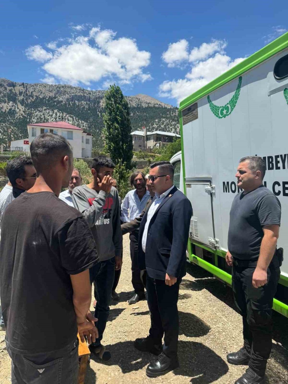 Adana'daki muhtar hayatını kaybetti, mahalle yasa boğuldu