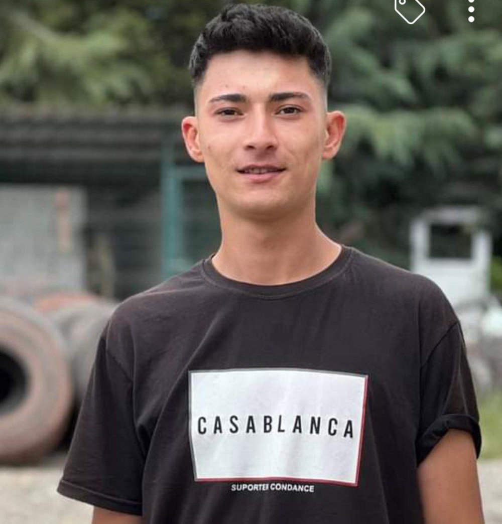 Sulama aracına çarpan motosikletli genç hayatını kaybetti