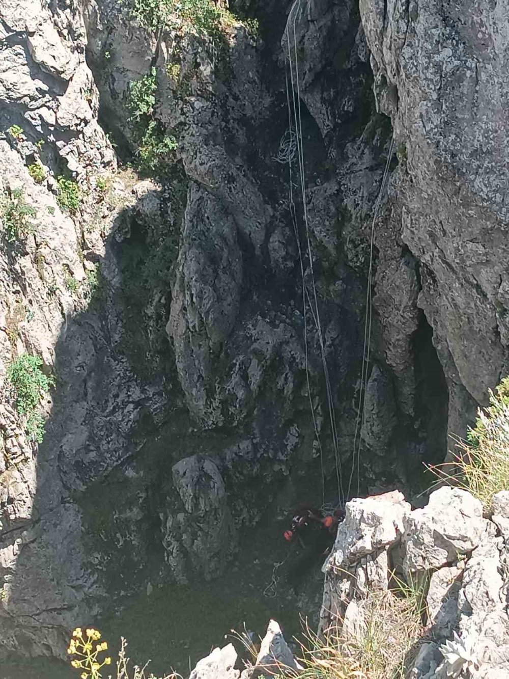 Konya’da nefes kesen keçi kurtarma operasyonu