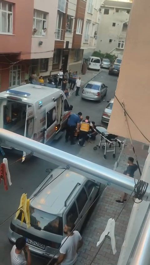 Kapısına dayanan damadını öldürdü