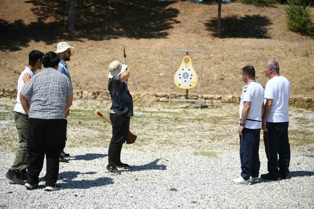 Konya'da baba-oğul kampı!