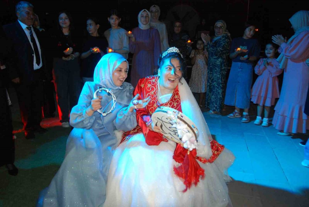 Konya'da engelli kızın 15 yıllık hayali gerçek oldu