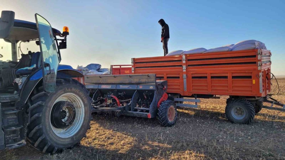Konya'da arpa ve buğday ekimine başlandı