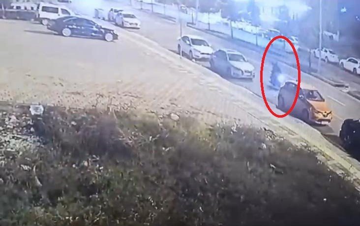 Akrabalarının iş yerini kurşunladılar