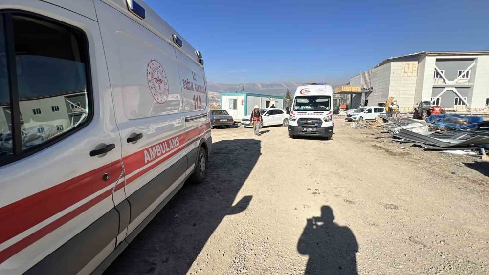 İşçilerin kaldığı konteynerde yangın çıktı