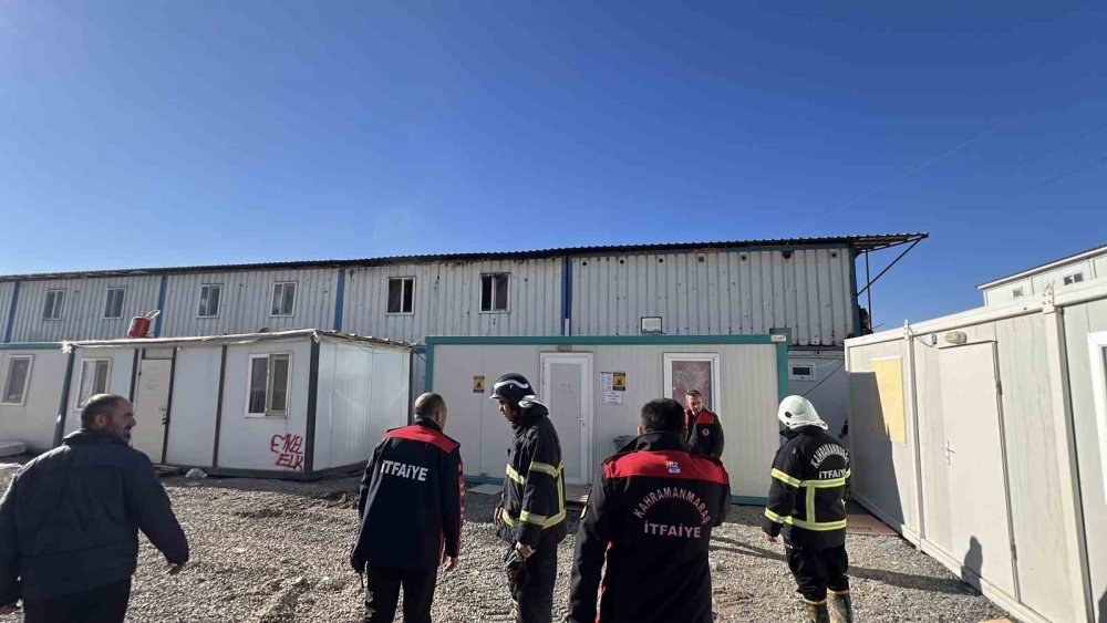 İşçilerin kaldığı konteynerde yangın çıktı