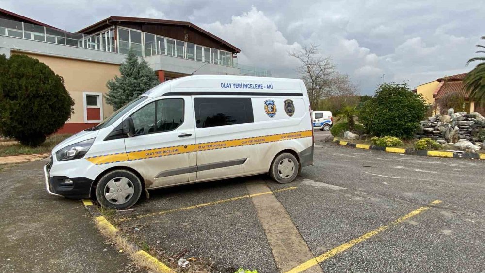 İzmit'te denizde elleri ve ayakları bağlanmış ceset bulundu