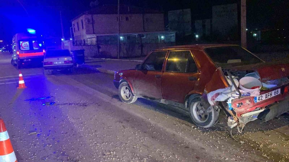 Yer Karaman... Kazaya karışan sürücü, aracı ile yaralıyı olay yerinde bırakarak kaçtı