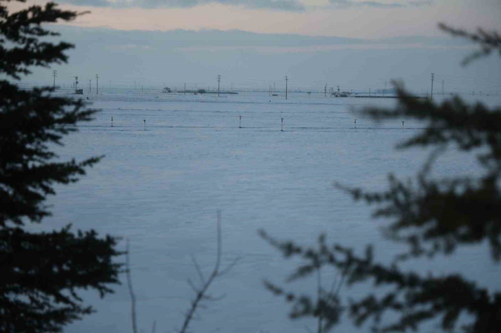 Konya Ovası’nda kar yağışı rekolte umutlarını arttırdı