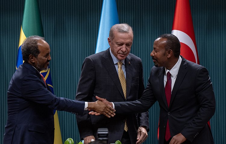somali-ve-etiyopya-arasindaki-krizi-turkiye-cozdu-3.jpg