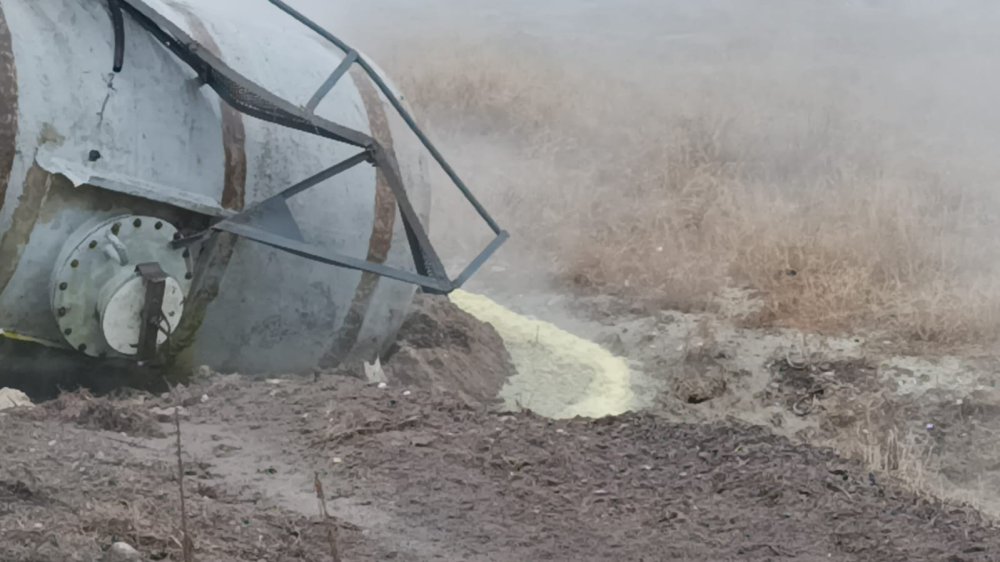 Konya'da asit yüklü tanker devrildi, şoför hayatını kaybetti