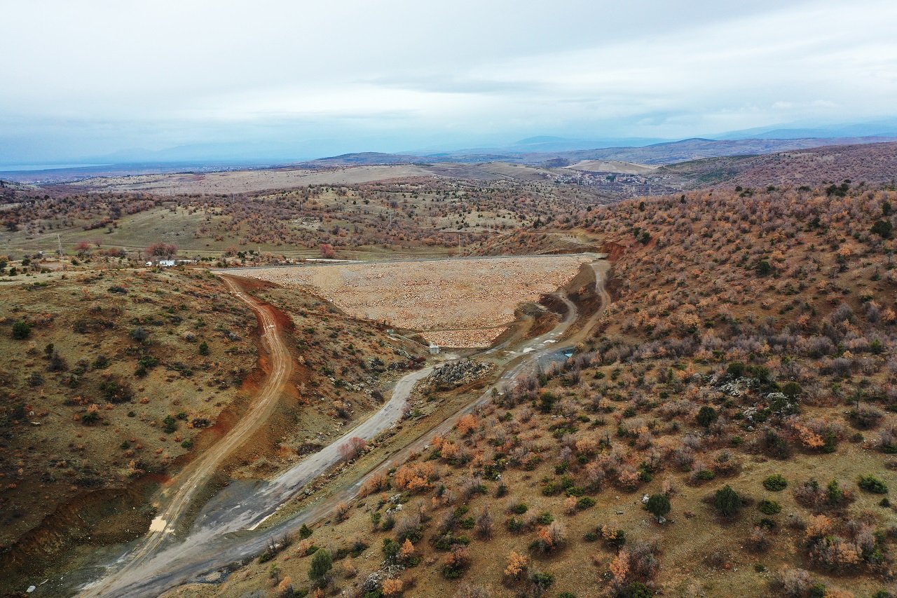 konya-bozkir-harmanpinari-baraji-1.jpg