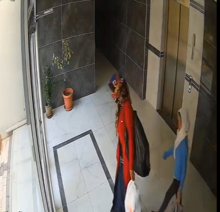 Bohçacı gibi evlere girdiler!