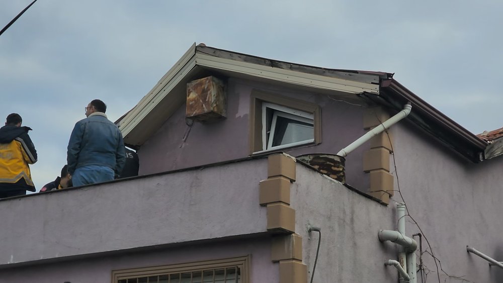 Zonguldak'ta 2 çocuk annesi evinde ölü bulundu