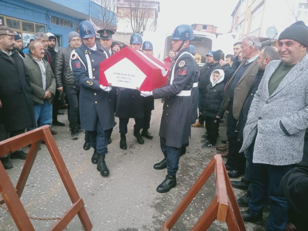 Entübe edilmişti... Hayatını kaybeden jandarma uzman çavuşa acı veda