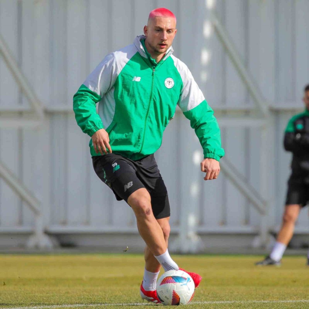 Konyaspor'un Slovak forveti yükselişe geçti