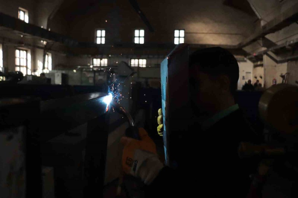 Mezunlarını 'patron' yapan okul!