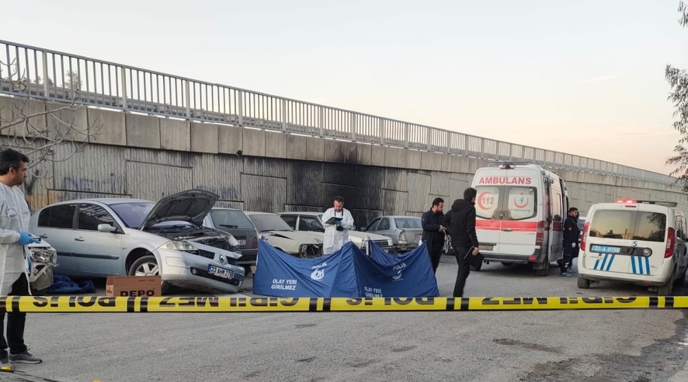 Sokakta tabancayla öldürüldü