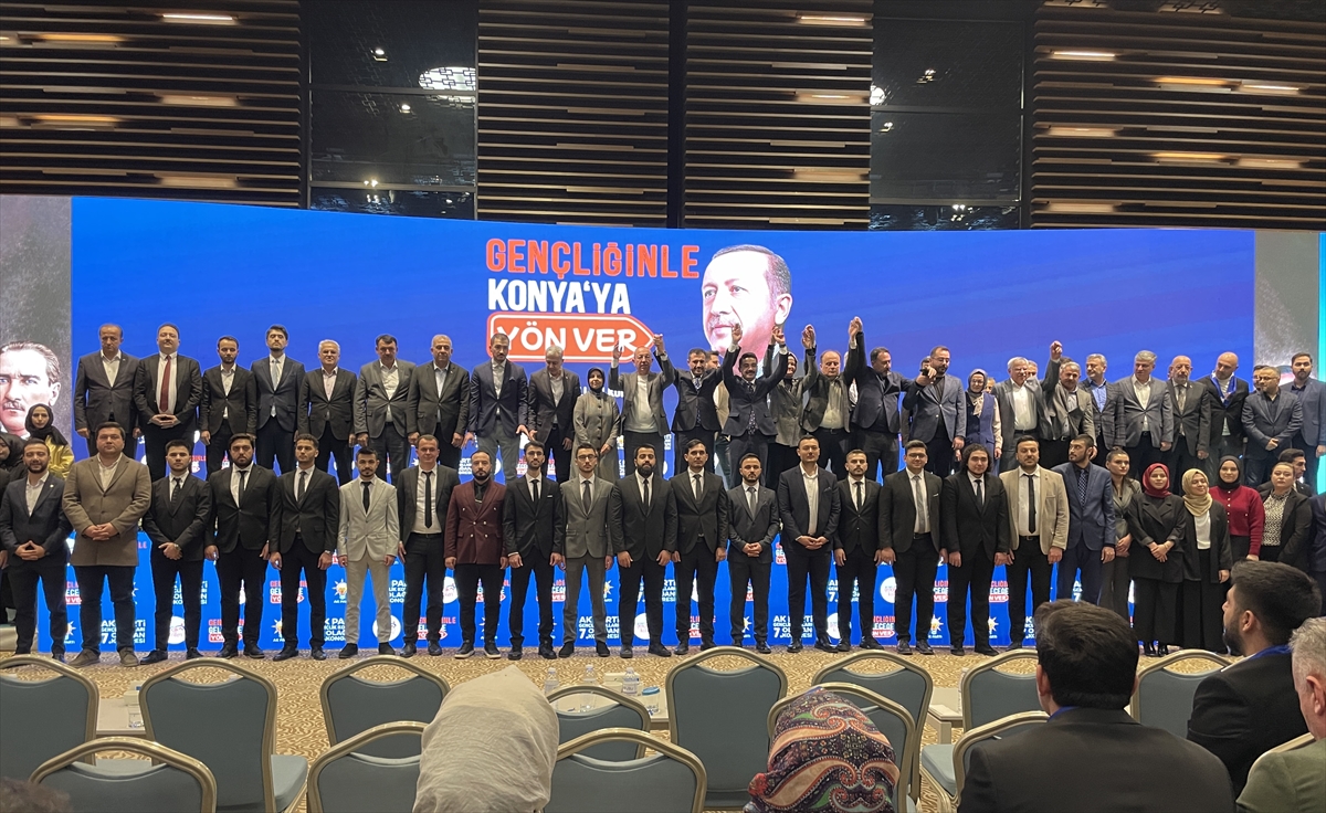 aa-20250119-36797815-36797814-ak-parti-konya-il-genclik-kollari-7-olagan-kongresi-yapildi.jpg