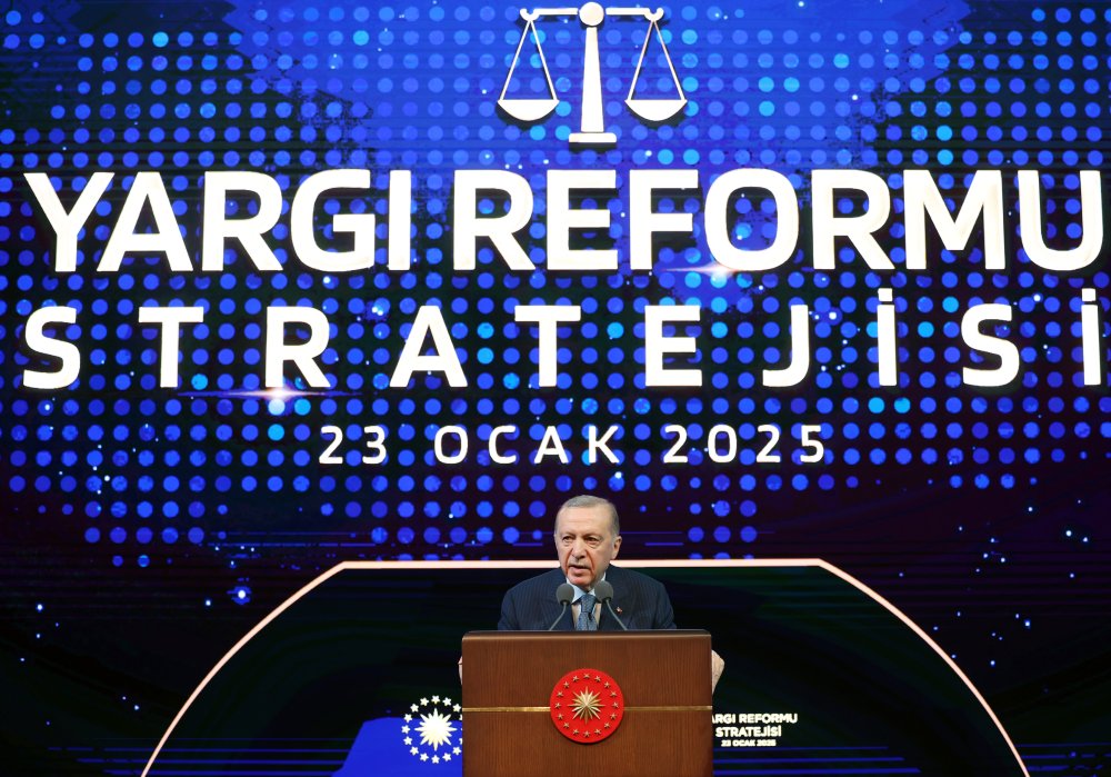 Cumhurbaşkanı Erdoğan: Kimse yargı camiamıza parmak sallayamaz