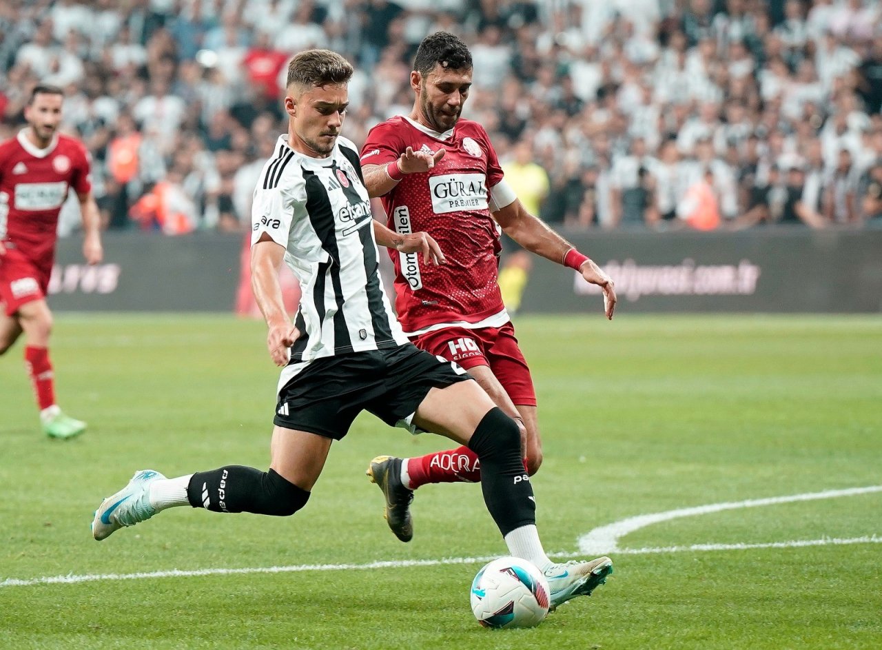 antalyaspor-ile-besiktas-58-randevuda.jpg