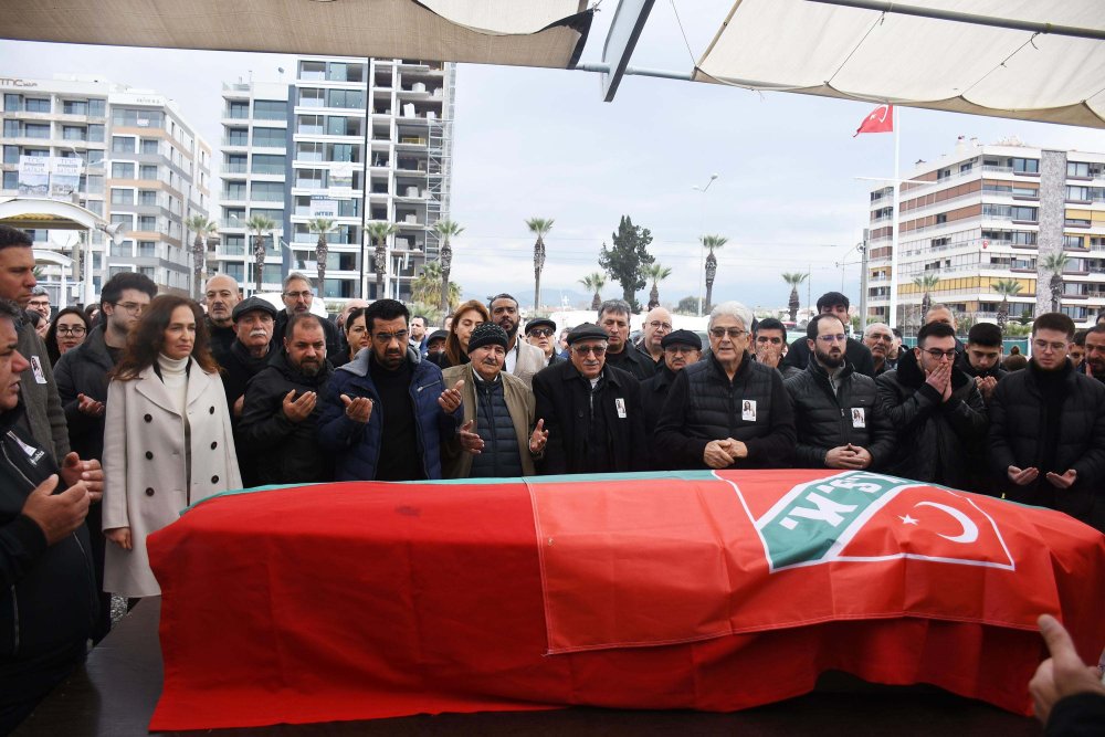 Konya'daki kazada hayatını kaybeden eskrimcinin hayalleri yarım kaldı